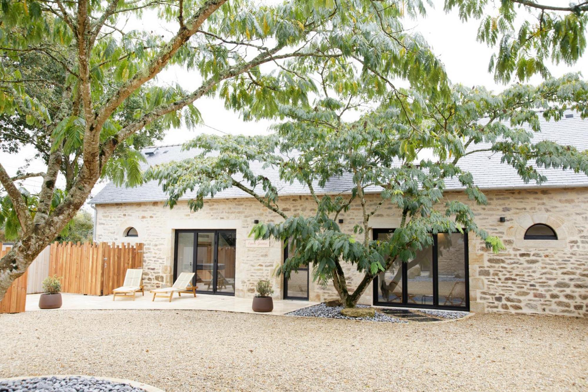Le Domaine De Soani - Piscine Interieure, Jacuzzis & Sauna Adult Only Saint-Évarzec Exterior foto