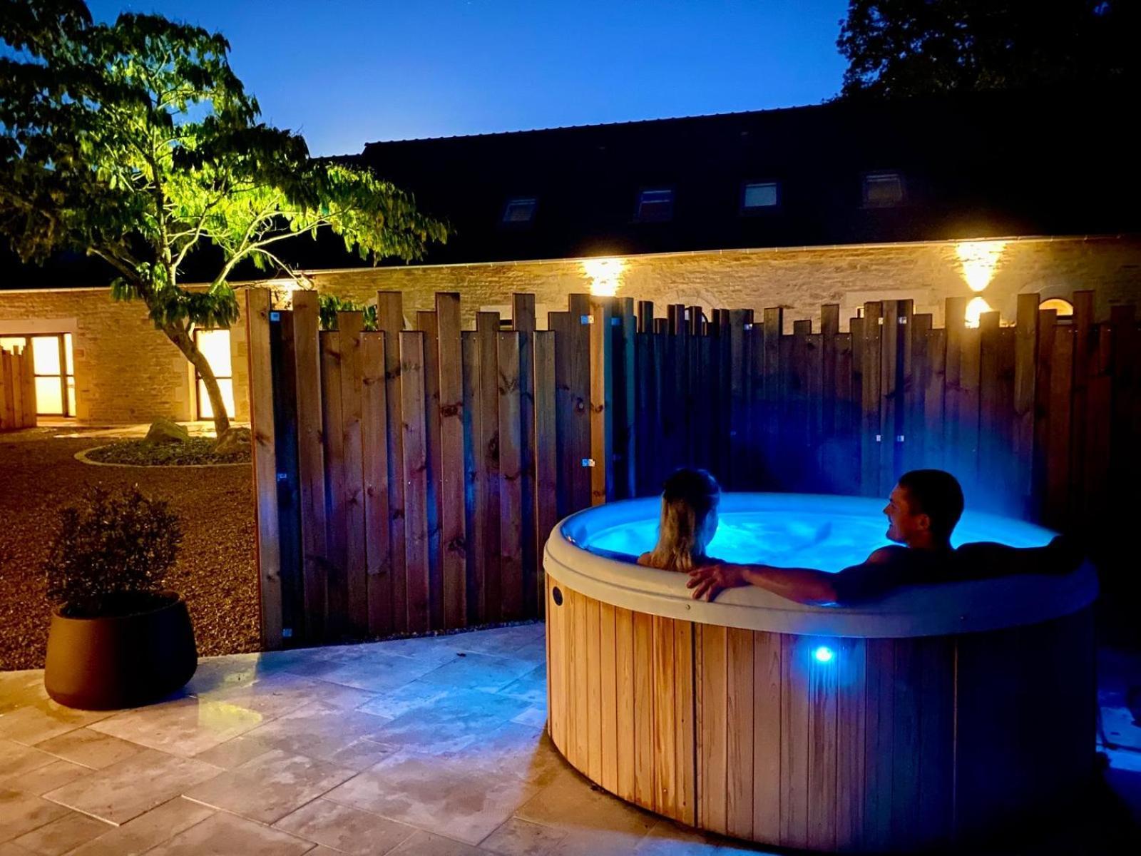Le Domaine De Soani - Piscine Interieure, Jacuzzis & Sauna Adult Only Saint-Évarzec Exterior foto